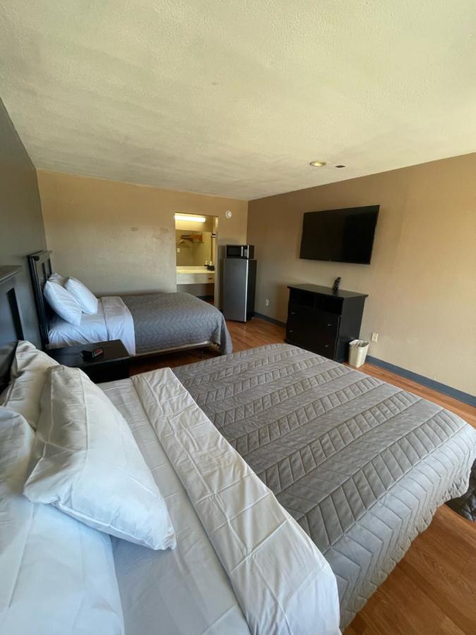 Best Budget Inn Bastrop Bagian luar foto